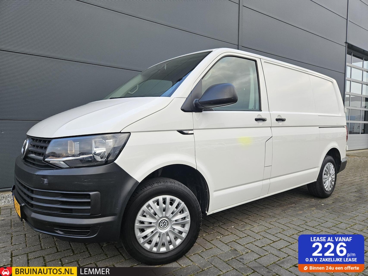 Volkswagen Transporter - 2.0 TDI L1H1 Airco 2 x schf uniek km - AutoWereld.nl