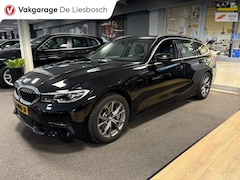 BMW 3-serie Touring - 330e eDrive Edition / Leder / LED / Trekhaak / cruise-control