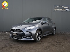 Toyota Yaris - 1.5 Hybrid Team D 1ste eig. / Dealeronderh. / LED / Smartphone Integratie / Achteruitrijca