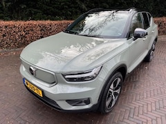 Volvo XC40 - P8 RECHARGE PRO 70KWH PANO/TREKHAAK/360CAM/ACARPLAY/FABRIEKSGARANTIE