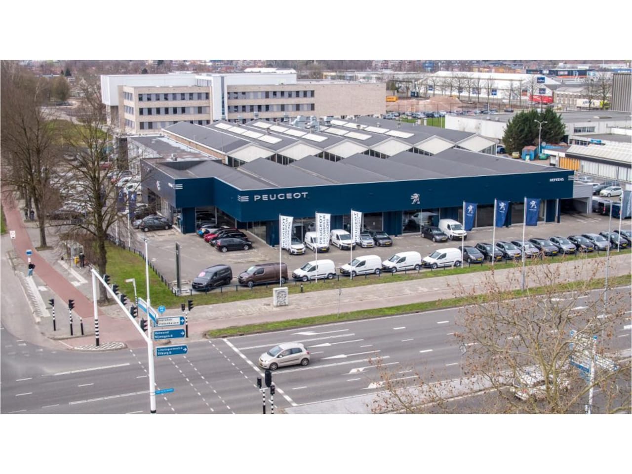 Citroën C3 Aircross - 1.2 Hybrid 136 Max Automaat | Metaalkleur | Two Tone | Climate Control | LM Velgen | Cruis - AutoWereld.nl