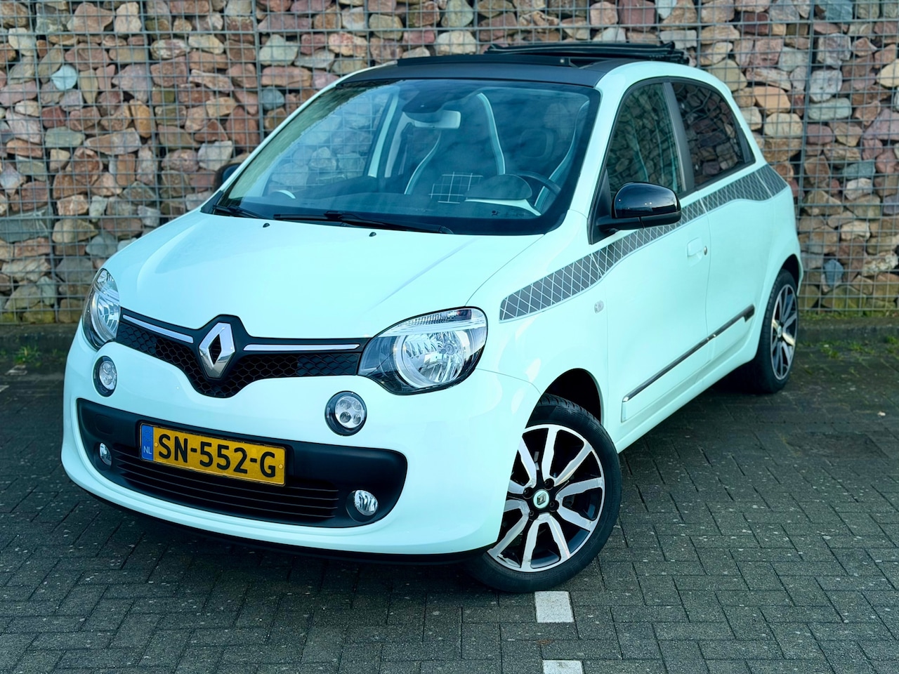 Renault Twingo - 1.0 SCe Intens Opvouwdak/Cabrio - AutoWereld.nl