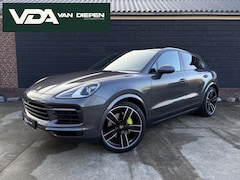 Porsche Cayenne Coupé - 3.0 E-Hybrid - Sport Chrono l Panorama l Achter As Best. l Luchtvering l 22''