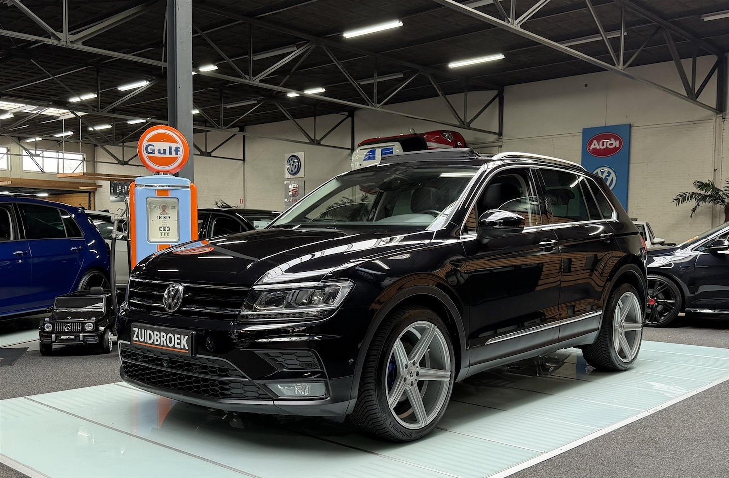 Volkswagen Tiguan - 1.4 TSI DSG Vol opties! Pano! Leer! Navi! - AutoWereld.nl