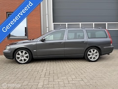 Volvo V70 - 2.3 T-5 Automaat Comfort - blijvend youngtimer