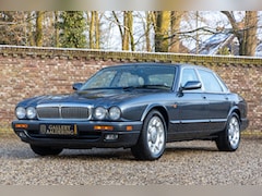 Jaguar Sovereign - XJ6 4.0 "XJ300" Presented in Titanium Pearl with Ivory-Brown luxury hide, "Sovereign" stan