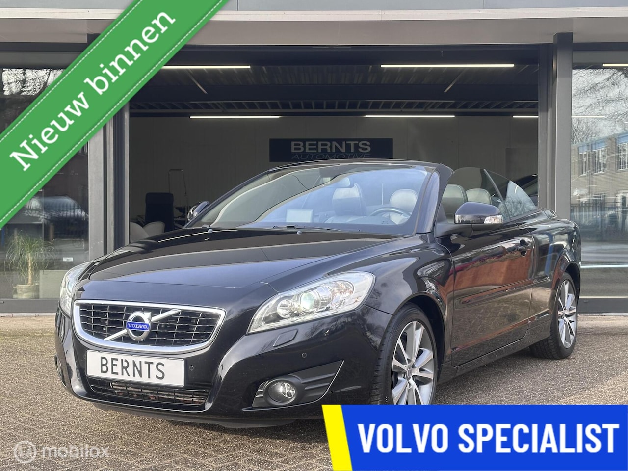 Volvo C70 - 2.5 T5 Summum|Navi|Stoelverwarming|Standkachel|Keyless|BLIS - AutoWereld.nl