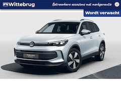 Volkswagen Tiguan - 1.5 eHybrid Life Edition / Trekhaak / Side Assist / Navi / 18'' LMV / VW