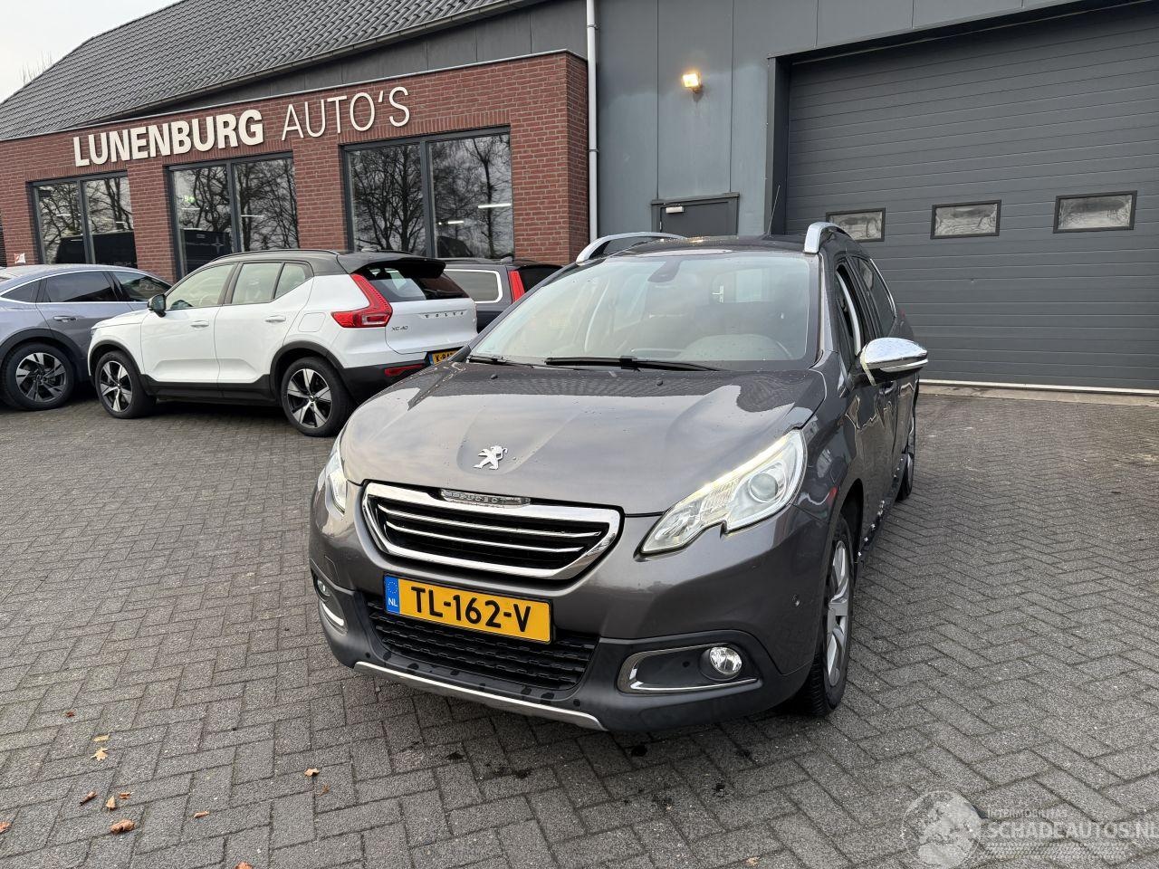 Peugeot 2008 - 1.2 PureTech Féline 1.2 PureTech Féline (SUV 5-dr.) - AutoWereld.nl