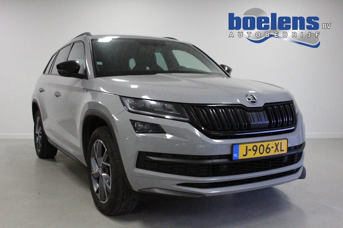 Skoda Kodiaq - 1.5 TSI Sportline Business 7p. | 19'LMV | CAMERA | PDC-V/A | SFEER | CARPLAY | NAVIGATIE | - AutoWereld.nl