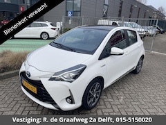 Toyota Yaris - 1.5 Hybrid Executive | Panoramadak | Leder | Lichtmetalen velgen | Navigatie