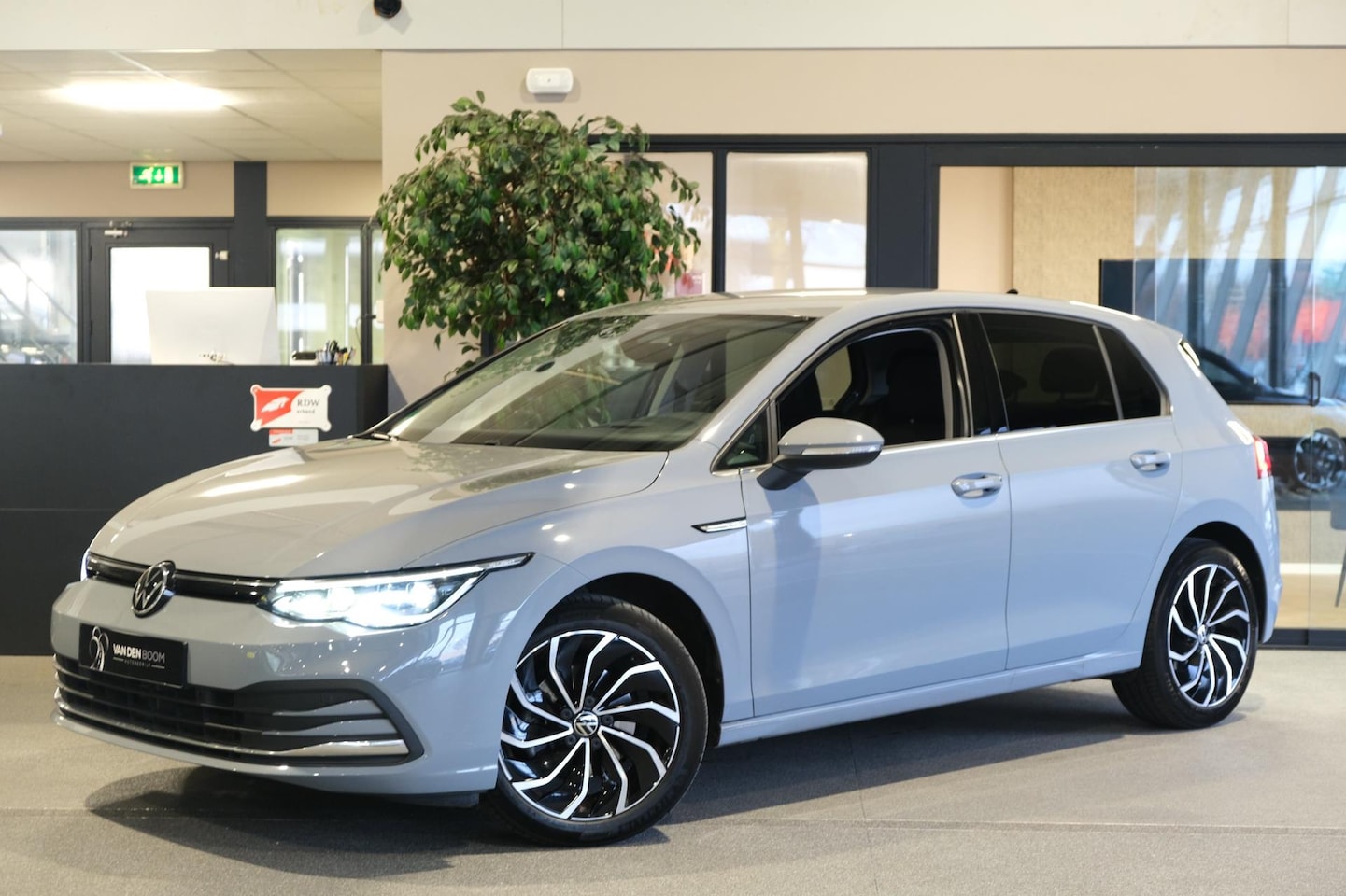 Volkswagen Golf - 8 1.5 TSI Style 130PK IQ Led Cam Navi ACC Alcantara - AutoWereld.nl