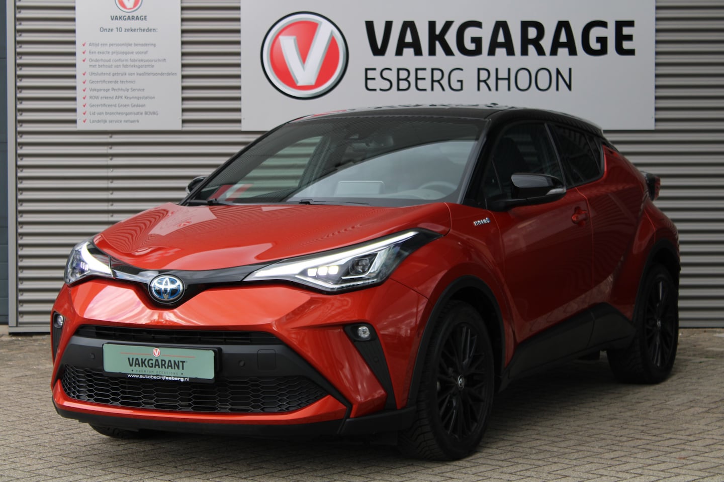 Toyota C-HR - 2.0 Hybrid Launch Edition LED,LEER,JBL,NAVI/CAM - AutoWereld.nl