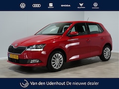 Skoda Fabia - 1.0 TSI Ambition Navigatie Stoelverwarming Cruise Carplay Pdc Android 201
