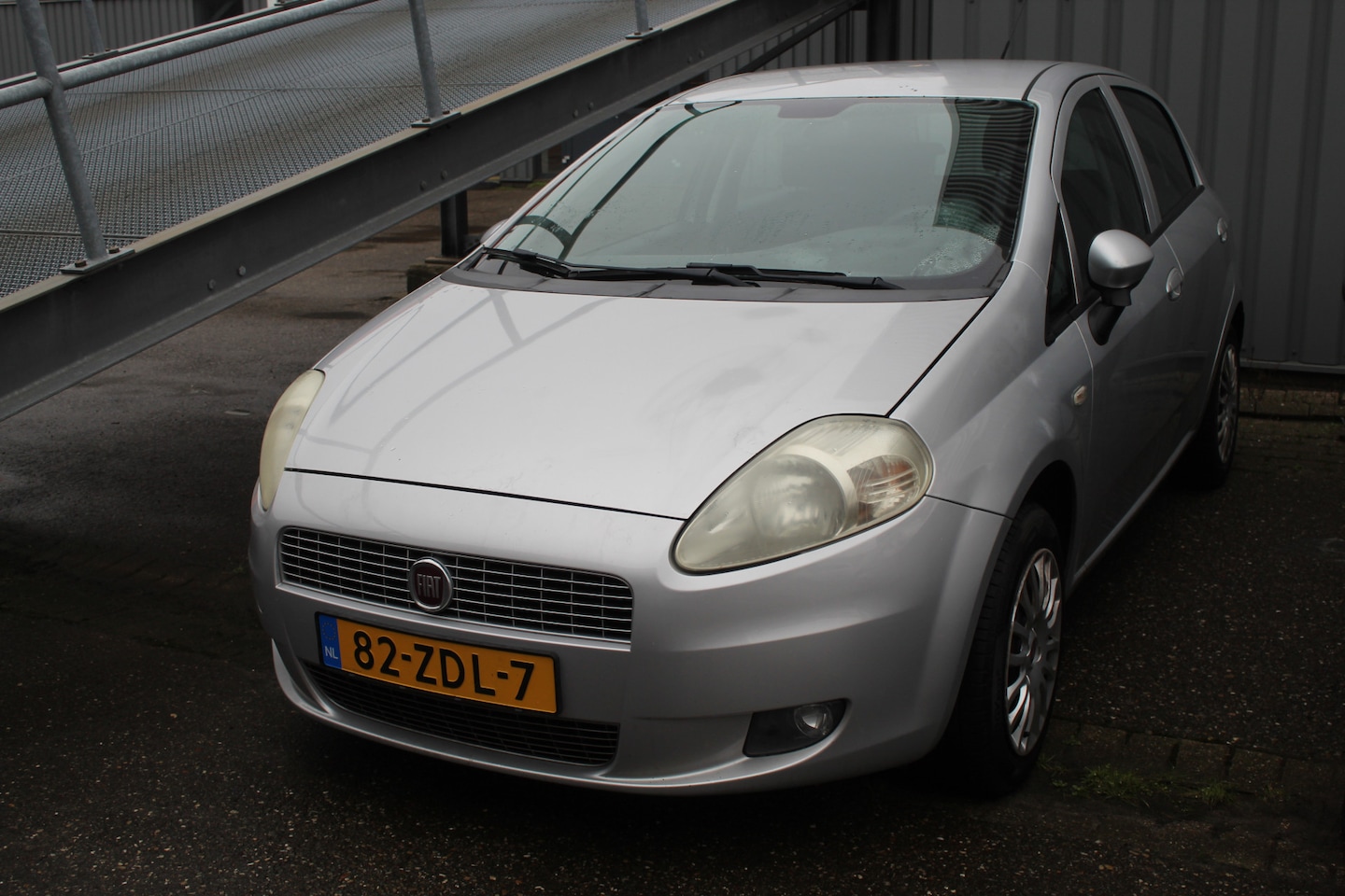 Fiat Grande Punto - 1.2 Actual meeneemprijs / koppeling stuk - AutoWereld.nl