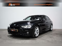 BMW 3-serie - 318i M Sport *Apple CarPlay* NAP*Alcantara