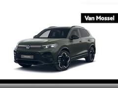 Volkswagen Tiguan - 1.5 eHybrid R-Line Edition 272 PK| Panoramadak | Trekhaak | Lederen Stoelen Met Geheugen |