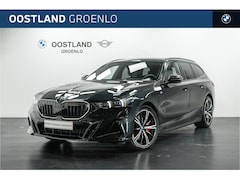 BMW 5-serie Touring - 550e xDrive M Sport Automaat / Adaptief onderstel professional / Stoelventilatie / Comfort