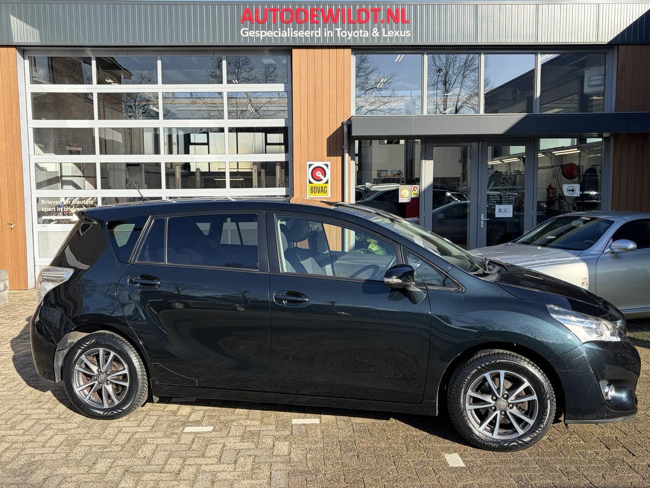 Toyota Verso - 1.8 16v VVT-i Panoramic + 12 MND BOVAG - AutoWereld.nl