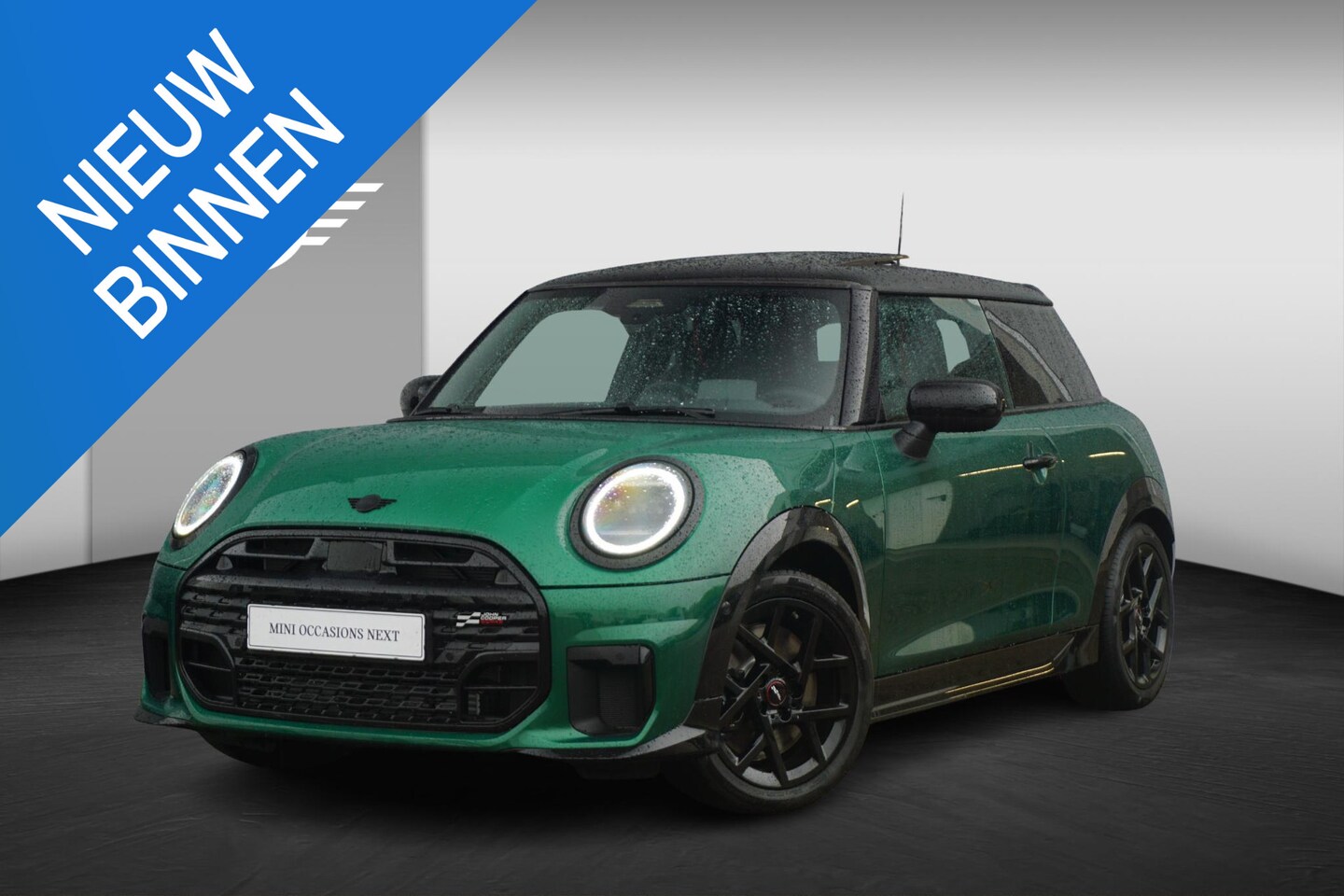 MINI Cooper - 3-Deurs C / John Cooper Works Uitvoering / Pakket M / 17'' LM Velgen / - AutoWereld.nl