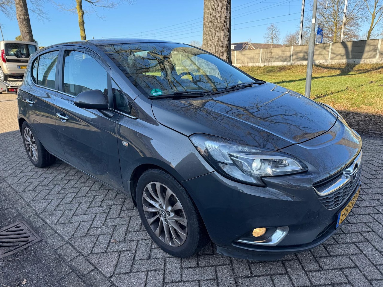 Opel Corsa - 1.0 Turbo Cosmo 2015 NAP MOTOR LOOPT ONREGELMATIG! - AutoWereld.nl