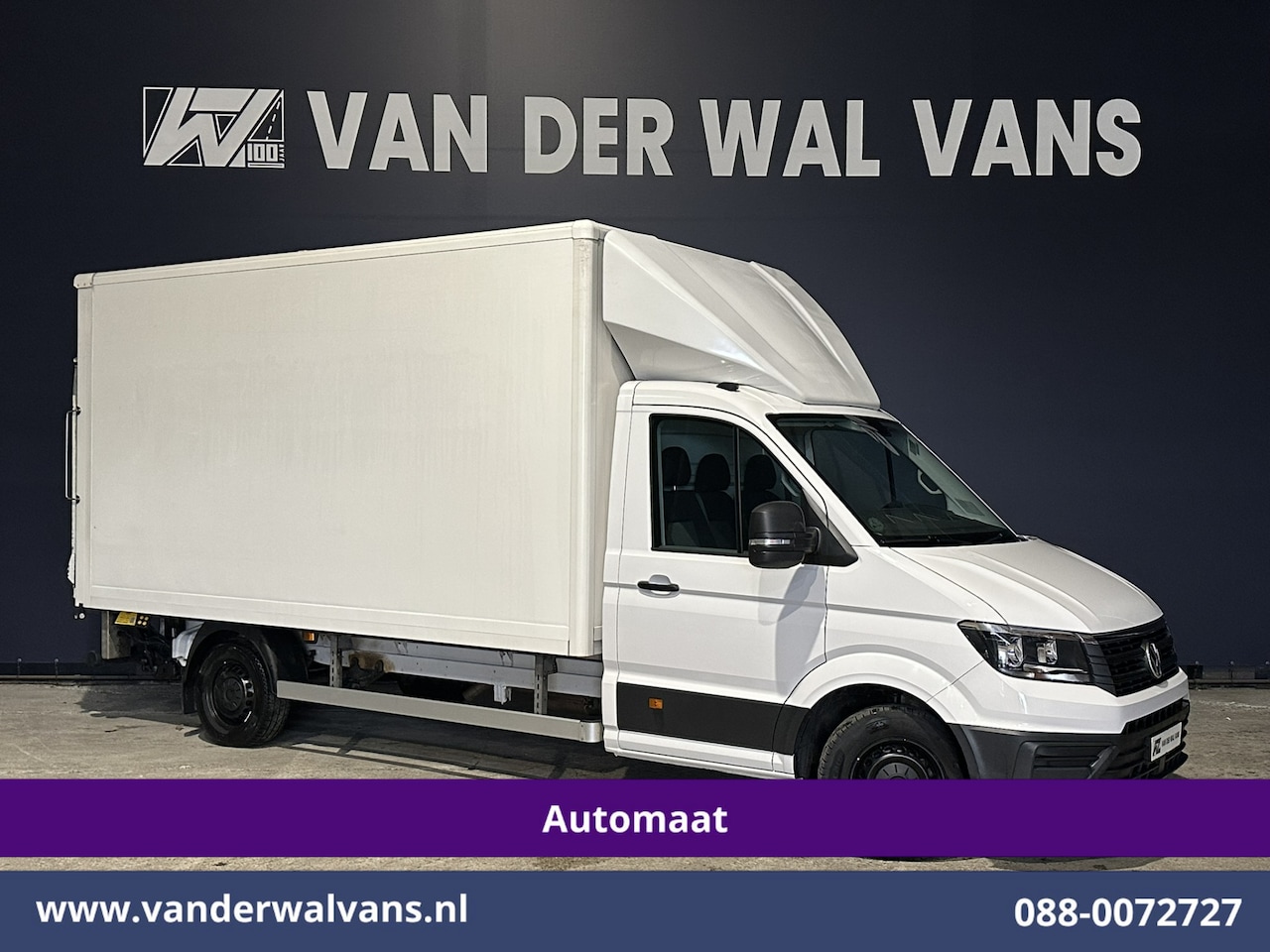Volkswagen Crafter - 2.0 TDI 141pk Automaat Bakwagen Laadklep Euro6 Airco | Bijrijdersbank - AutoWereld.nl
