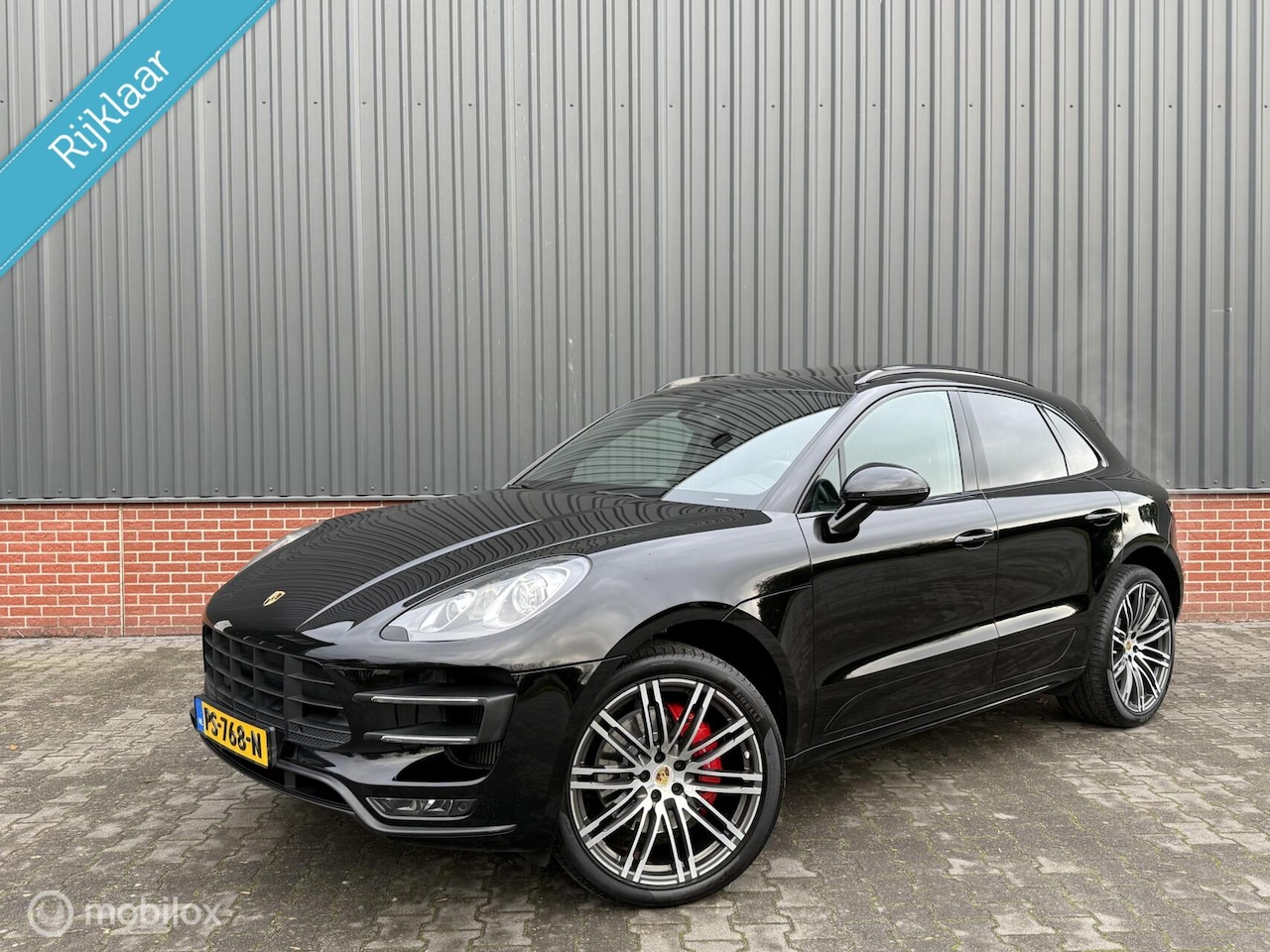 Porsche Macan - 3.6 Turbo Sport Chrono Pano 451 PK Bose Leder Luchtvering Camera Techart - AutoWereld.nl