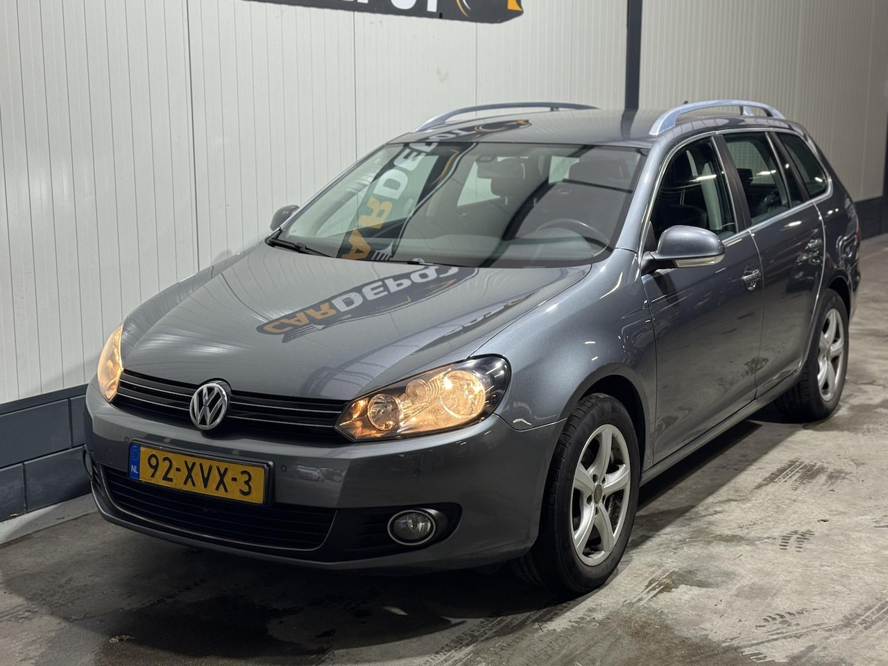 Volkswagen Golf Variant - 1.2 TSI High Executive Line BlueMotion Zeer  Netjes - AutoWereld.nl