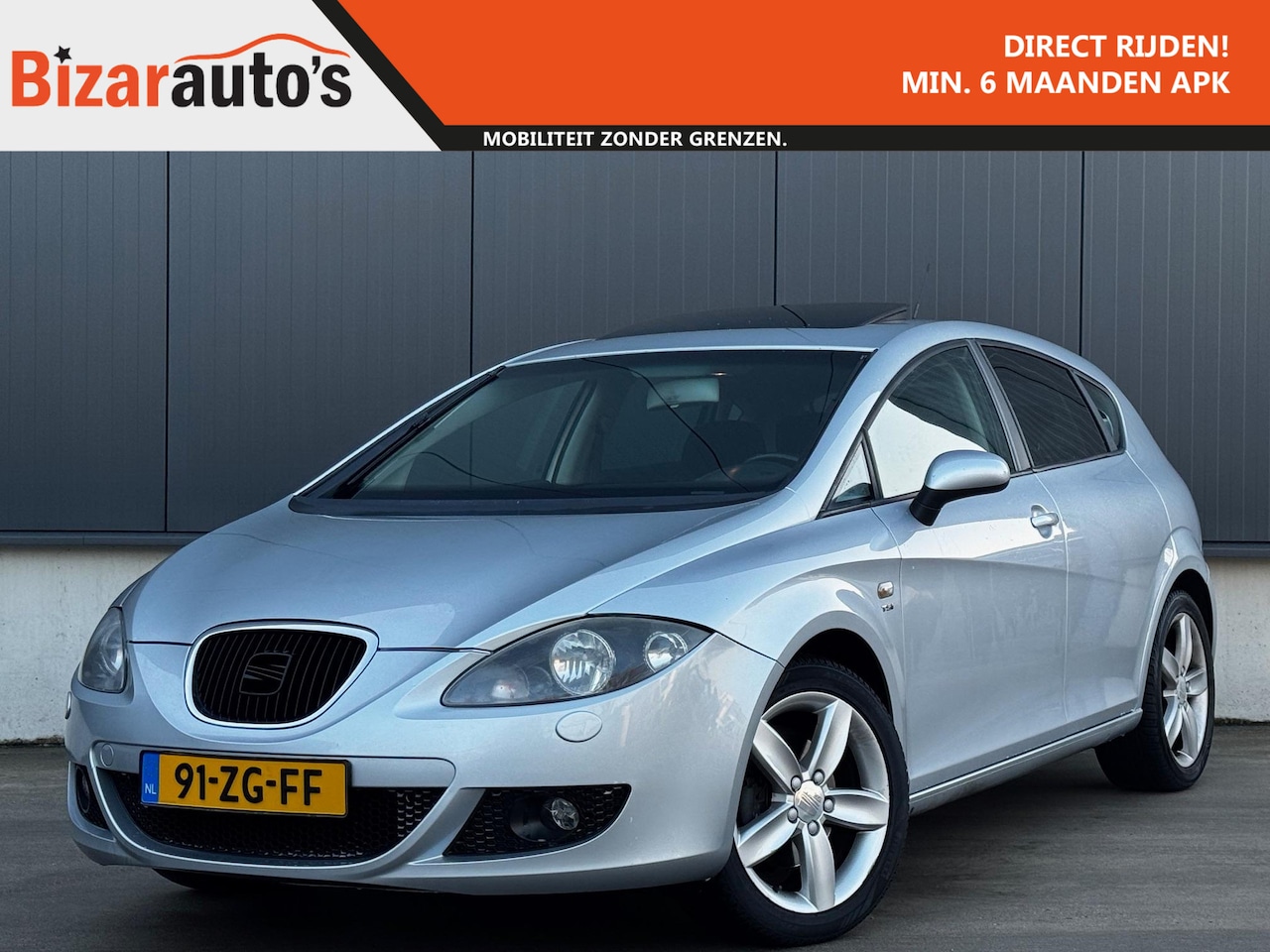 SEAT Leon - 1.8 TFSI Sport-up / Open dak / Trekhaak / Navi / 1jr APK - AutoWereld.nl