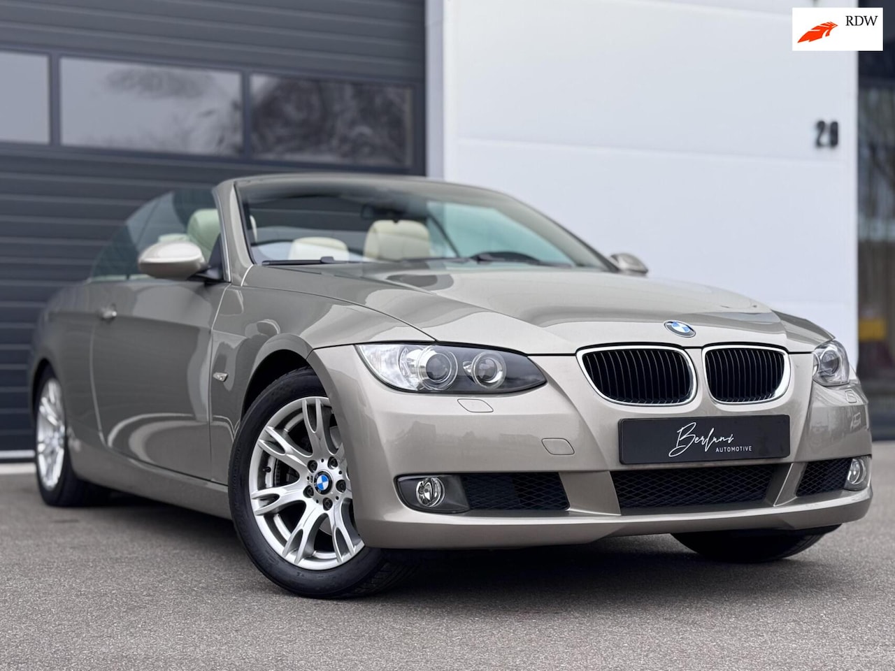 BMW 3-serie Cabrio - 320i Executive Automaat | Leder|Stoelverw - AutoWereld.nl