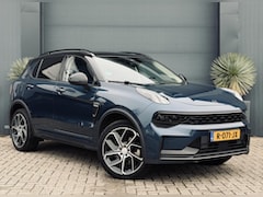 Lynk & Co 01 - 1.5 Pano/Navi/Camera/Black Style