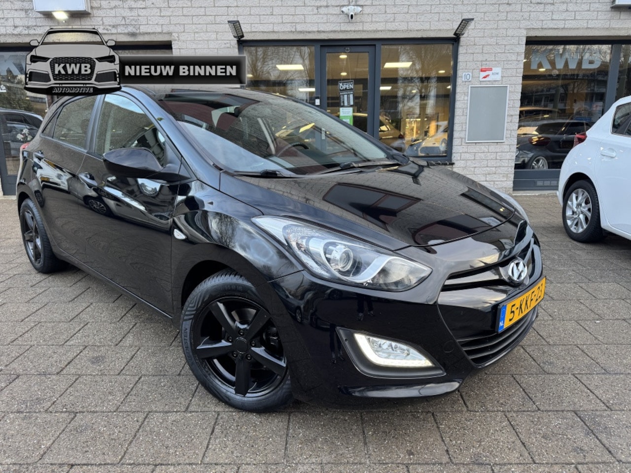 Hyundai i30 CW - 1.4i i-Motion 5Drs Nieuwe apk Weinig km - AutoWereld.nl