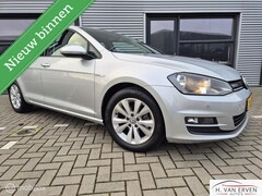 Volkswagen Golf - 1.0 COMFORTLINE NAVI PDC DSG NAP
