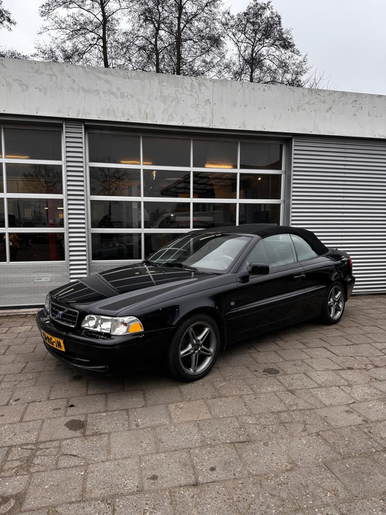 Volvo C70 Convertible - 2.4 T Tourer Black - Cruise Control - Climate Control - Automaat - Elektrisch Memory Stoel - AutoWereld.nl