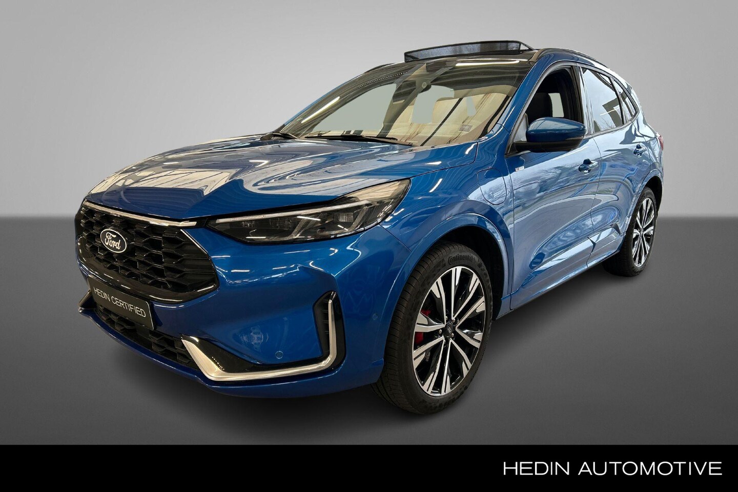 Ford Kuga - 2.5 PHEV ST-Line X | Driver Assistance Pack | Winterpack | Panoramadak | 20 inch lichtmeta - AutoWereld.nl