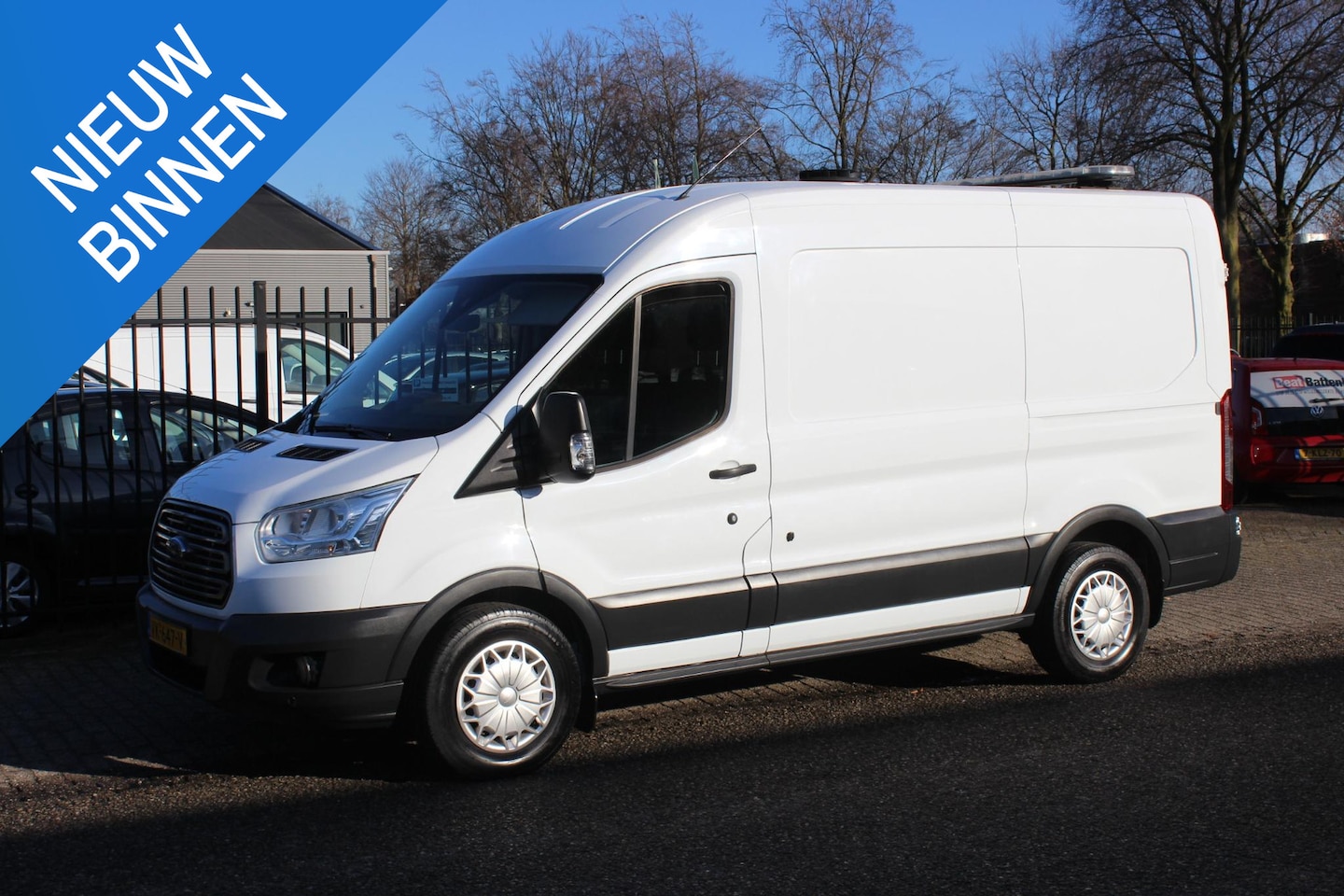 Ford Transit - 350 2.2 TDCI L2H2, inrichting, 220V! - AutoWereld.nl