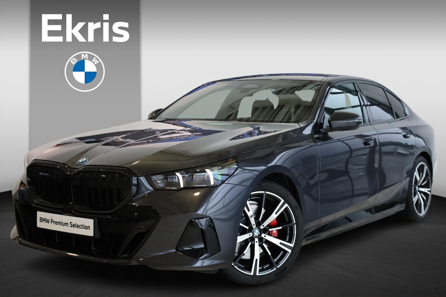 BMW 5-serie - Sedan 530e M Sportpakket Pro | Driving Assitant Plus | Harman Kardon | Elektr. Trekhaak - AutoWereld.nl