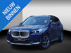 BMW iX1 - eDrive20 | xLine | Innovation Pack | Travel Pack