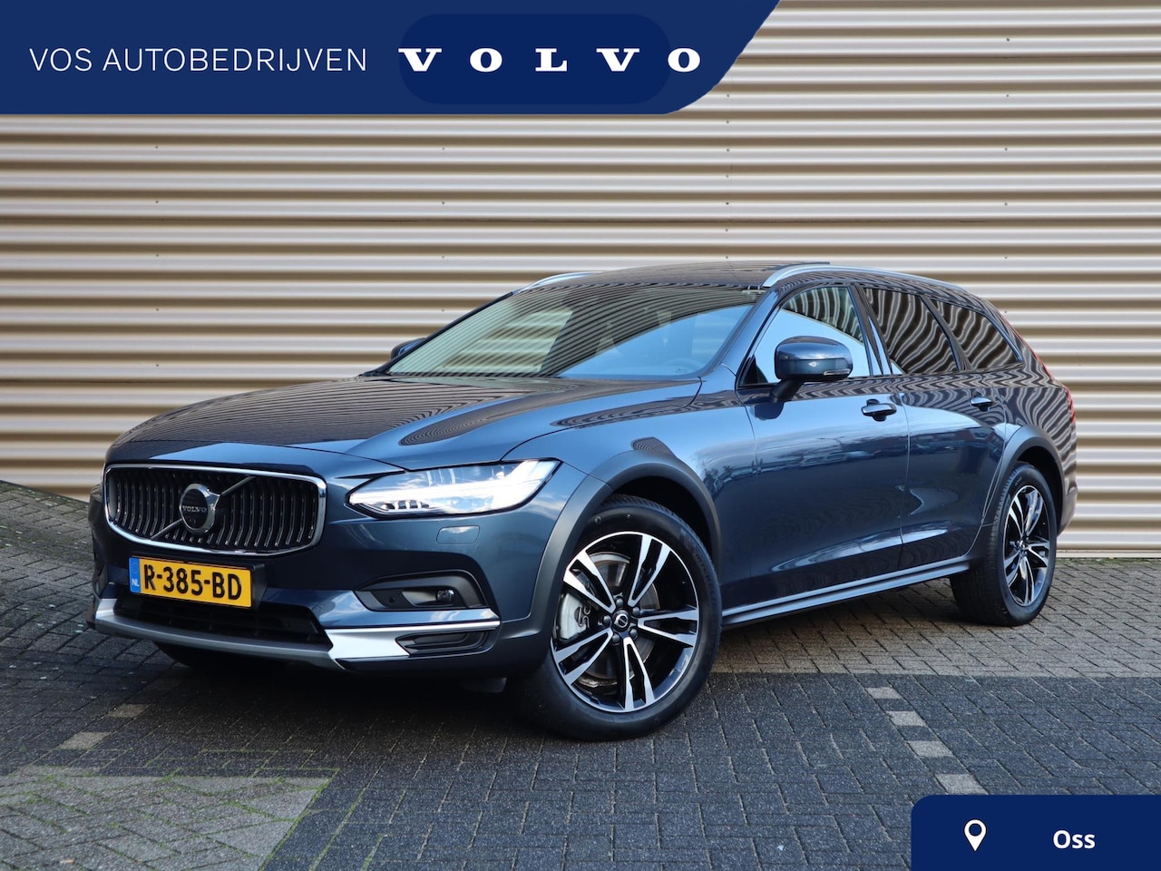 Volvo V90 Cross Country - 2.0 B5 AWD Pro | Schuifdak | Trekhaak - AutoWereld.nl