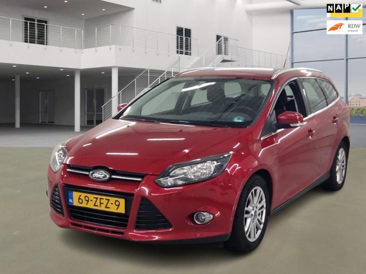 Ford Focus Wagon - 1.0 EcoBoost Titanium|NAVI|PSENSOR|AIRCO|2XSLEUTELS|BOEKJES|APK24-10-2026 - AutoWereld.nl