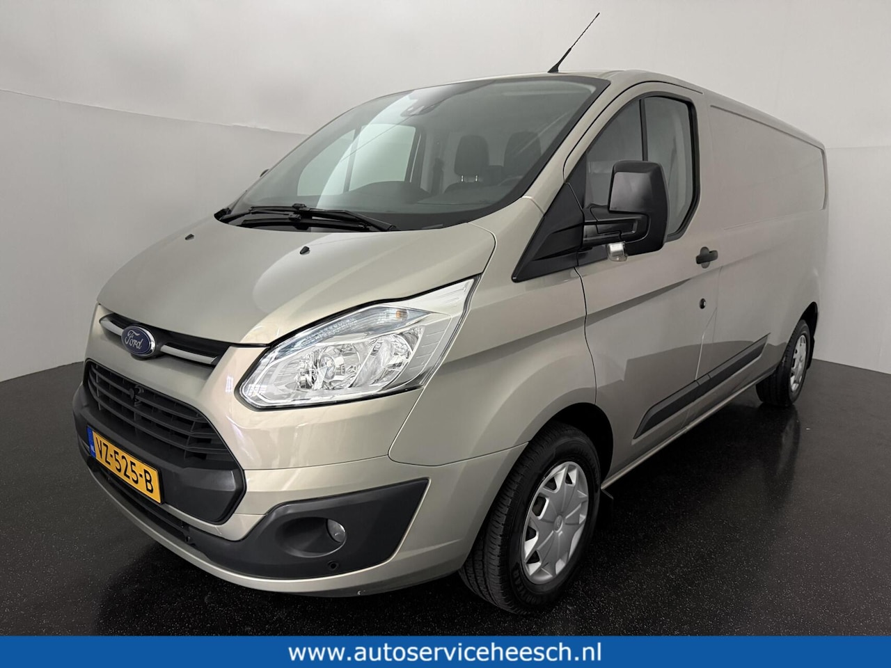 Ford Transit Custom - 290 2.2 TDCI L2H1 l NAVI l CAMERA l TREKHAAK l CRUISE CONTROL - AutoWereld.nl