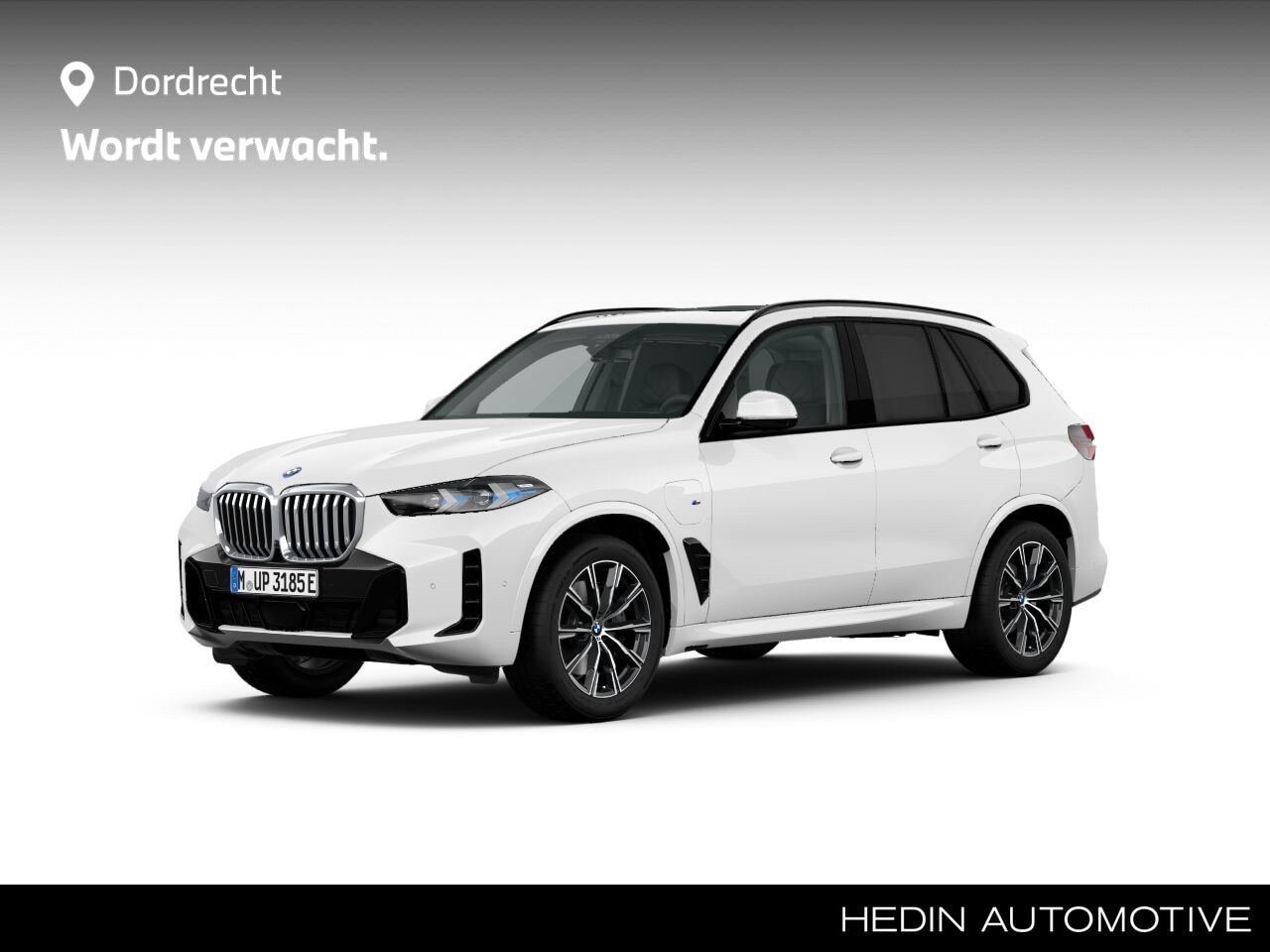 BMW X5 - xDrive50e M-Sport | Panorama | Trekhaak | Comfortzetels | Luchtvering v+a - AutoWereld.nl