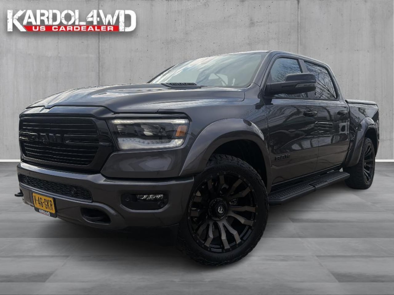 Dodge Ram 1500 - 5.7 V8 4x4 Crew Cab Laramie |Virtual cockpit| LPG | Fuell inch velgen + Mickey thompson ba - AutoWereld.nl