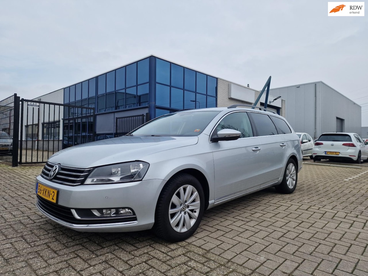 Volkswagen Passat Variant - 1.4 TSI Comfort Executive Line BlueMotion PSENSOR NAVI CRUISE 2 X SLEUTELS - AutoWereld.nl