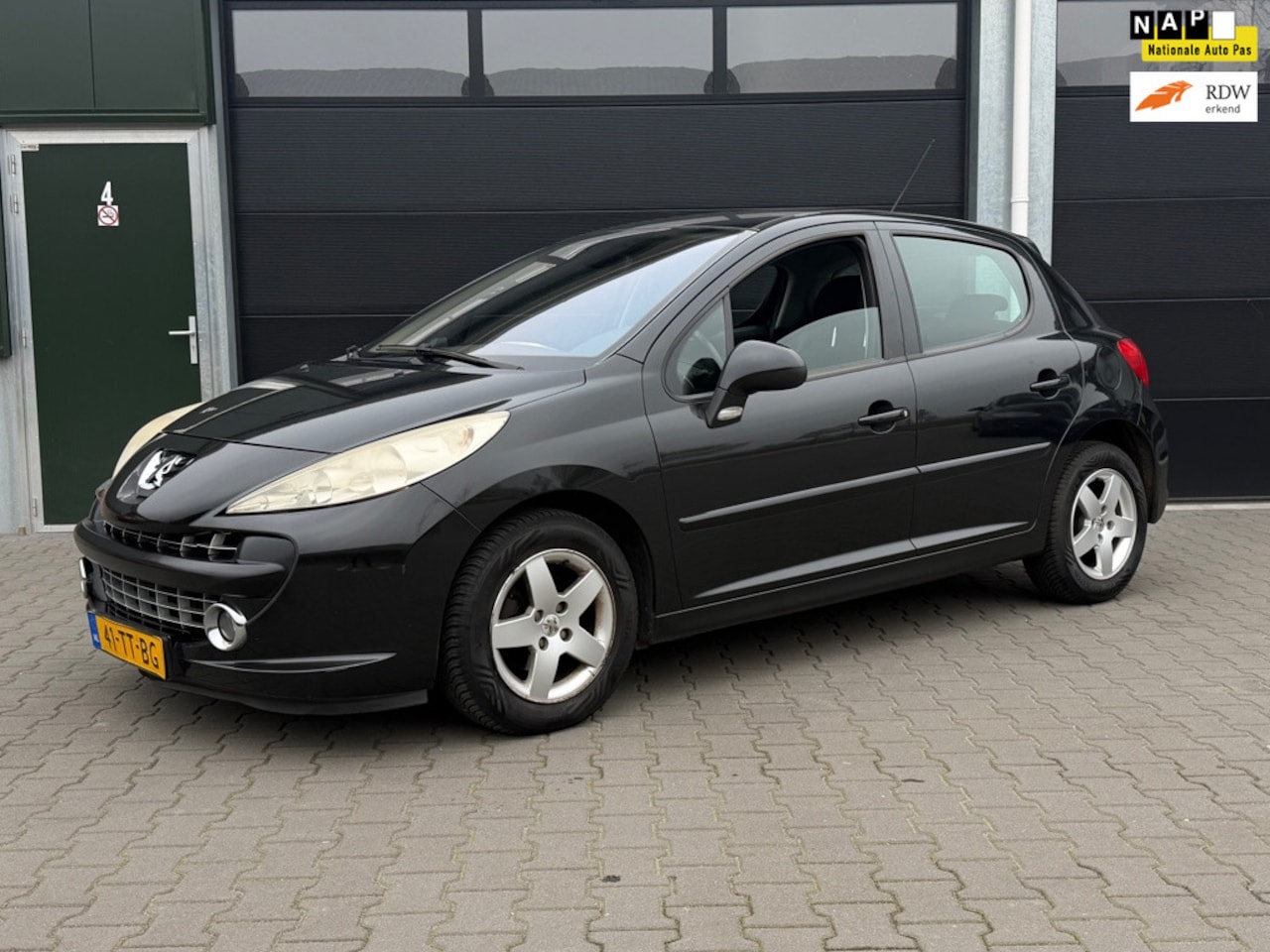 Peugeot 207 - 1.4-16V XS Pack/APK/AIRCO/NETJES/E.RAMEN - AutoWereld.nl