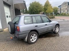 Toyota FunCruiser RAV4 - 2.0i SR Wagon