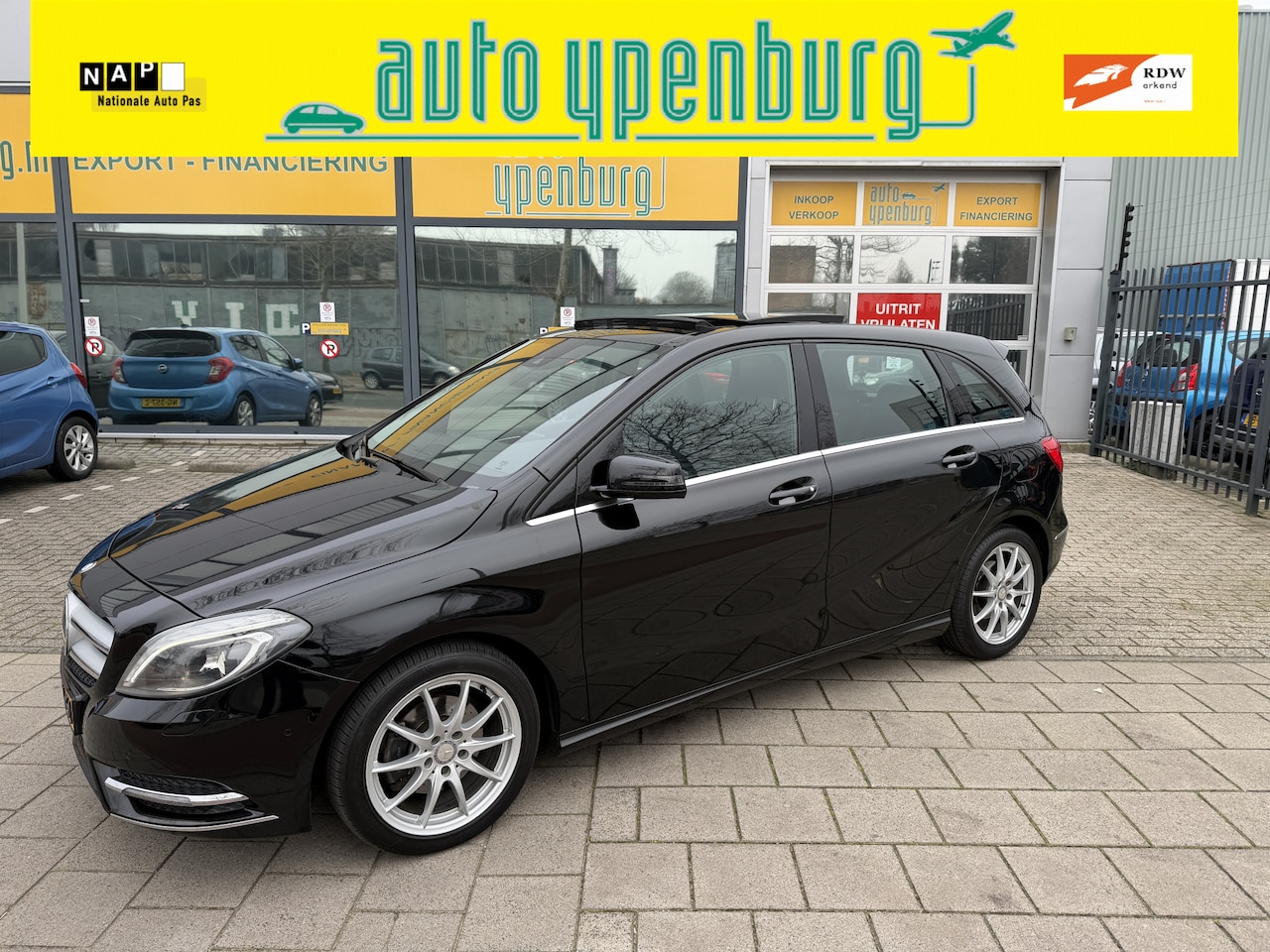 Mercedes-Benz B-klasse - 200 Prestige Automaat * 134.544 Km * Panoramadak * Leder / Stof * Led / Xenon * Airco * - AutoWereld.nl