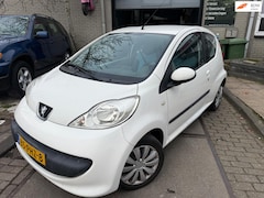 Peugeot 107 - 1.0-12V XR Apk/Airco/Elektrische.ramen/2.Sleutel