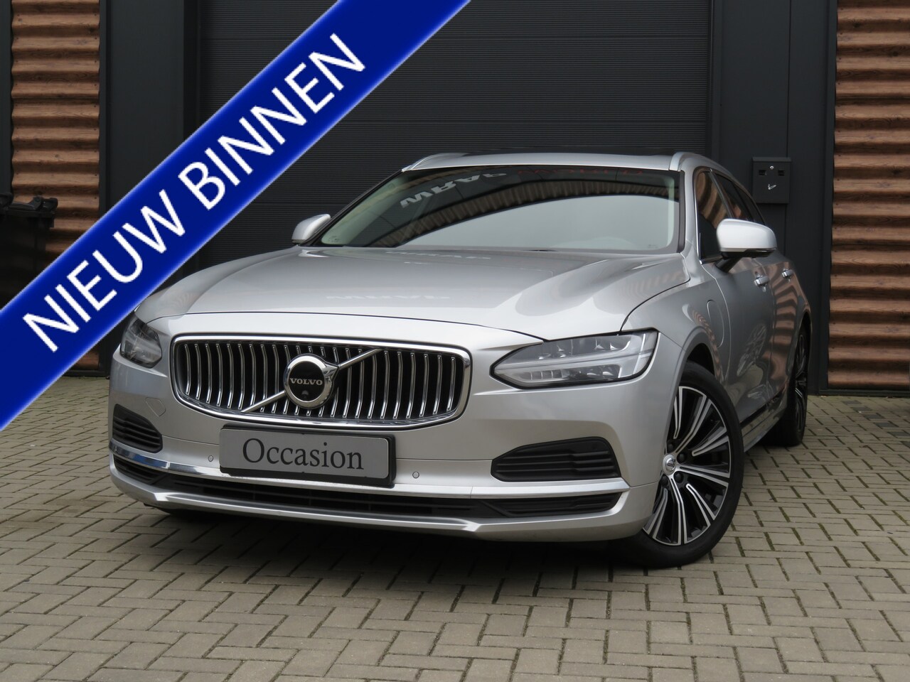 Volvo V90 - 2.0 T6 AWD Inscription Airco ACC Cr-control CarPlay Panoramadak - AutoWereld.nl