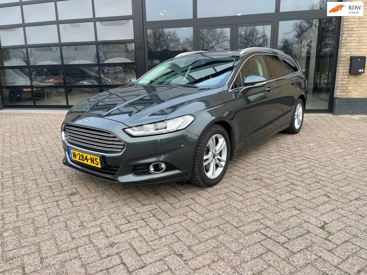 Ford Mondeo Wagon - 2.0 Titanium 2.0 Titanium, Automaat, Trekhaak - AutoWereld.nl
